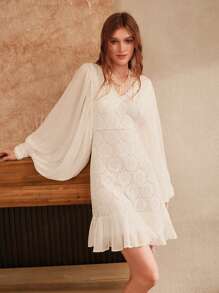 Vestido Cruto Elegante de Renda Branca Manga Longa