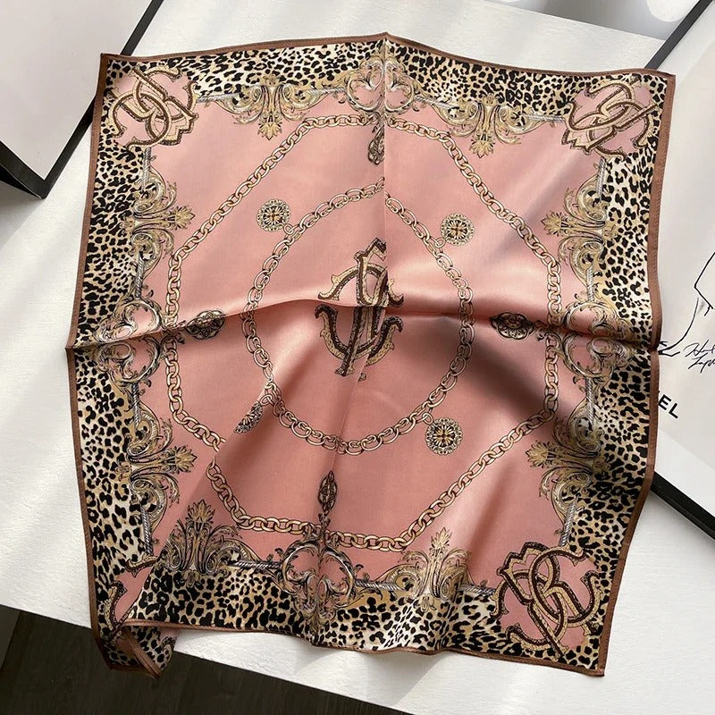 Lenços de Seda - Tamanho 53x53cm Estampas Variadas