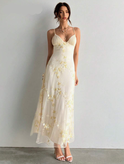 Vestido Longo Elegante - Decote Profundo