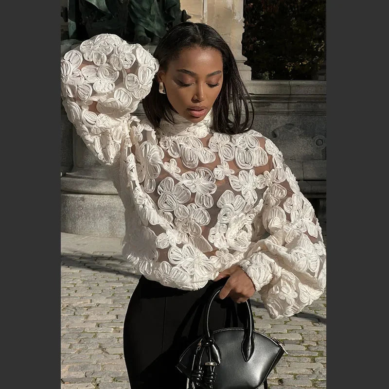 Blusa Feminina Flower – Sofisticação, Flores e Estilo Moderno