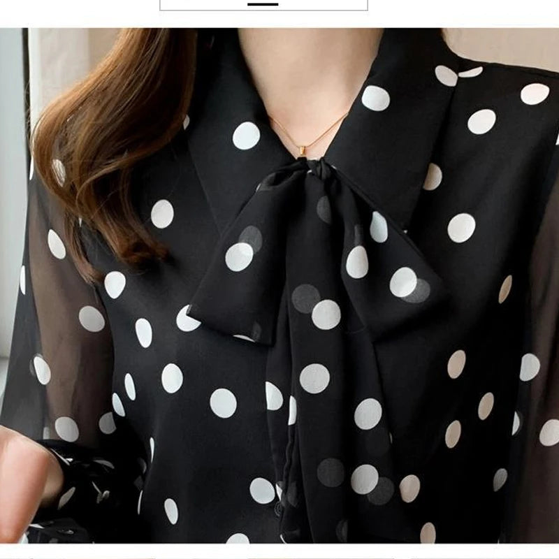 Camisa Feminina Polônia Retro – Preta de Bolinhas