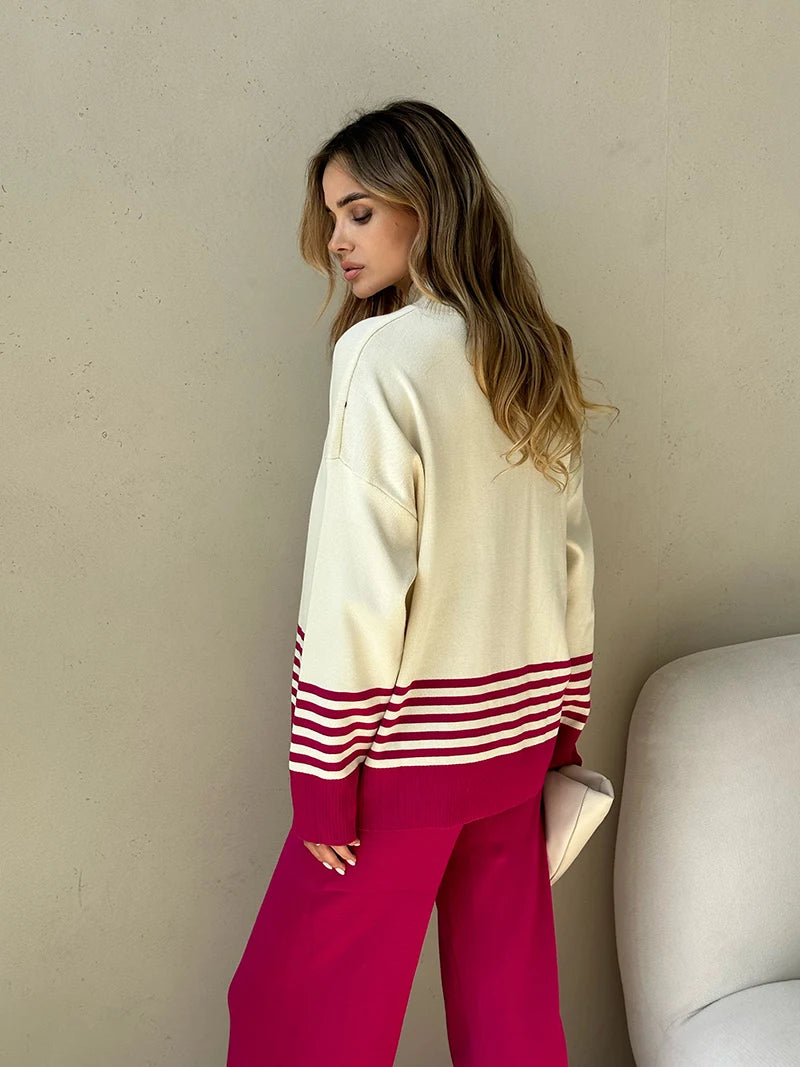 Conjunto Listrado de Malha Barentsburg - Elegância e Conforto para o Inverno
