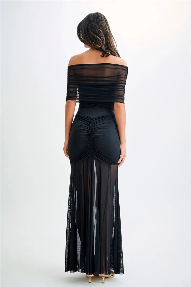 Vestido Montero Ombro a Ombro – Sensualidade e Sofisticação em Cada Detalhe