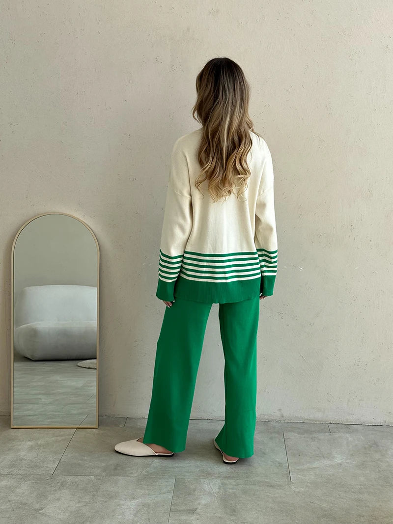 Conjunto Listrado de Malha Barentsburg - Elegância e Conforto para o Inverno