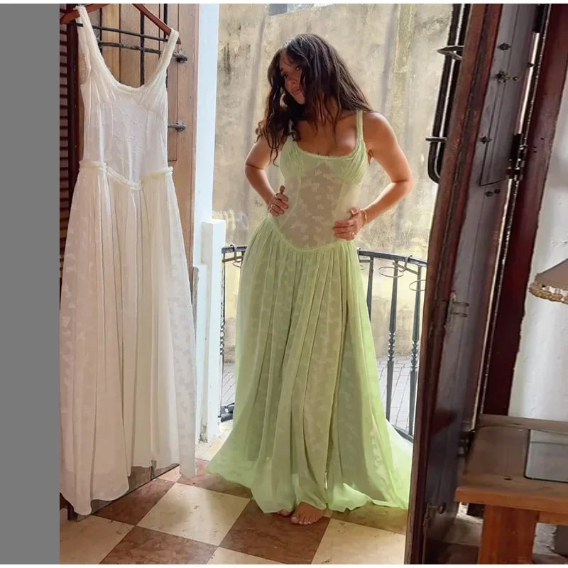 Vestido Elegância Romântica com Fenda Lateral Santorini