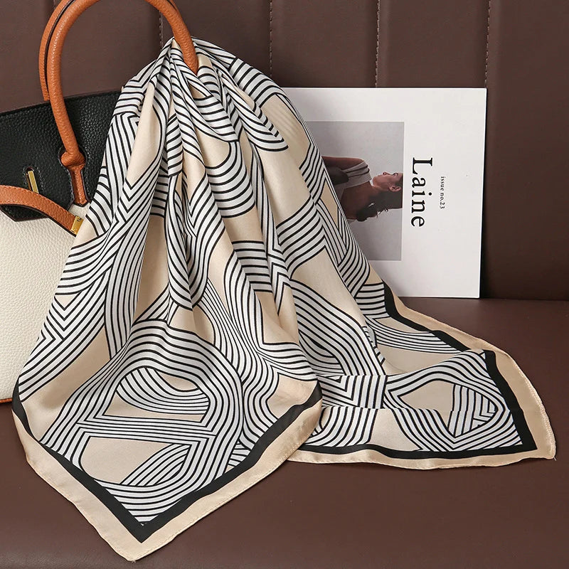 Lenços de Seda - Tamanho 70x70cm Estampas Variadas