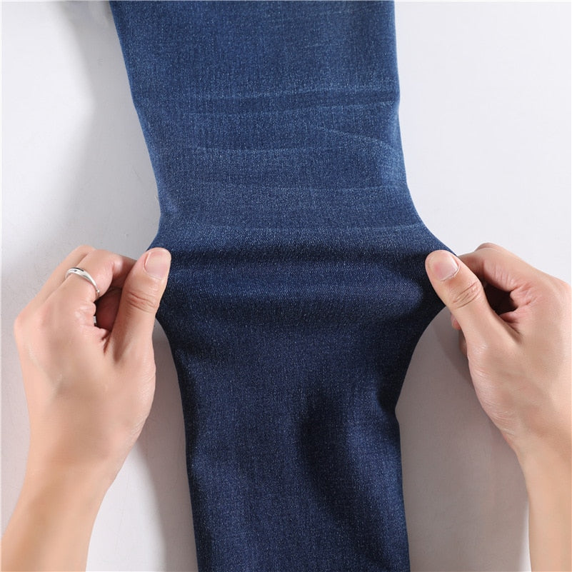 Calça Jeans Peluciada com Elastano