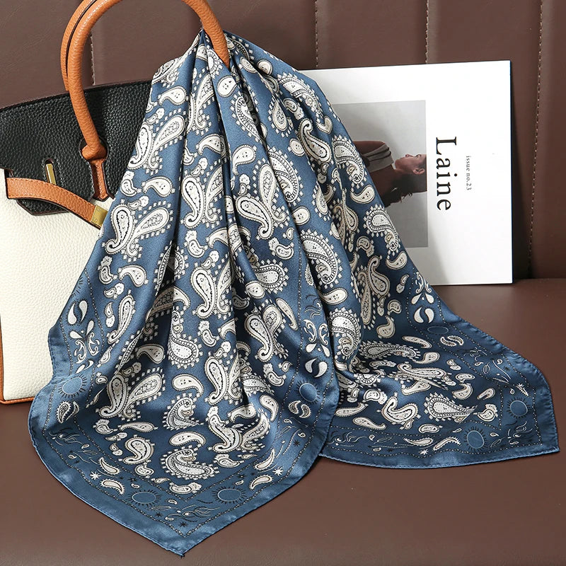Lenços de Seda - Tamanho 70x70cm Estampas Variadas