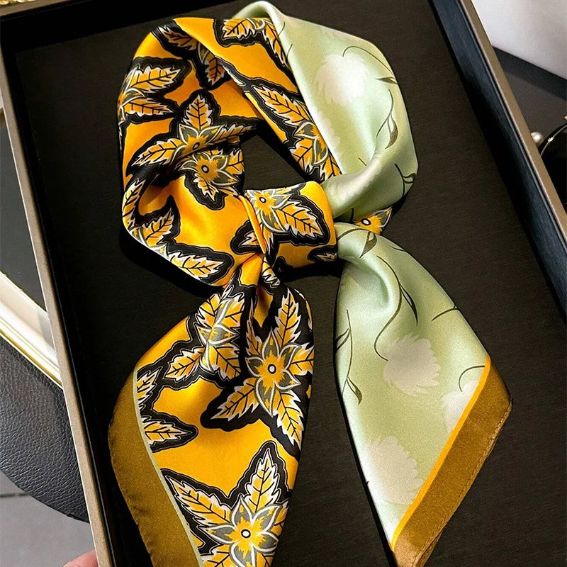 Lenços de Seda - Tamanho 70x70cm Estampas Variadas
