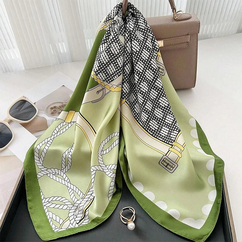 Lenços de Seda - Tamanho 70x70cm Estampas Variadas