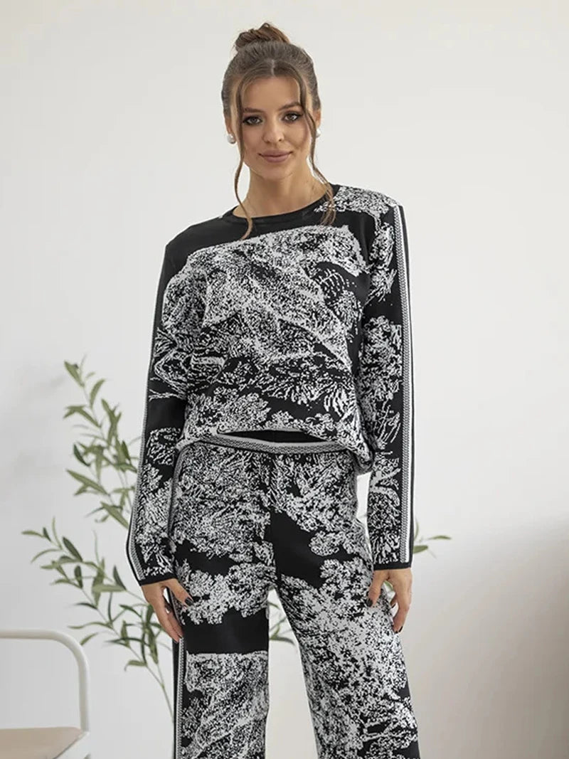 Conjunto Feminino de 2 Peças de Malha Tigre - Magadan