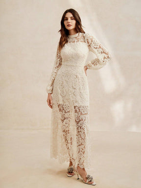 Auroura- Vestido Elegante de Manga Longa com Gola Alta