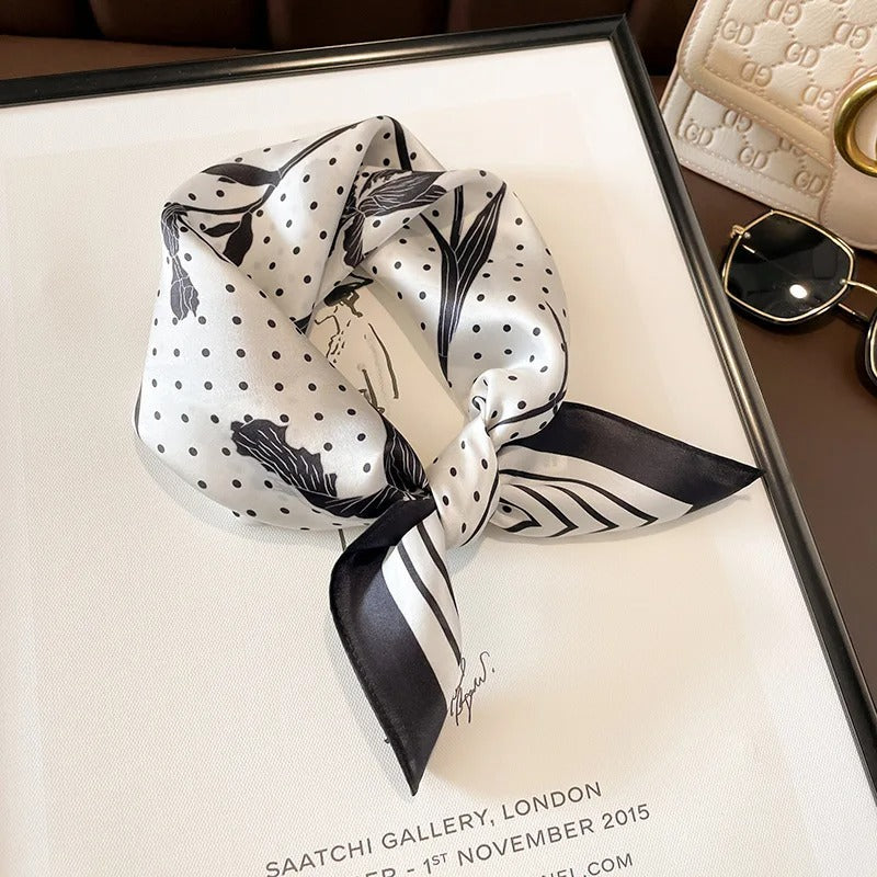 Lenços de Seda - Tamanho 53x53cm Estampas Variadas