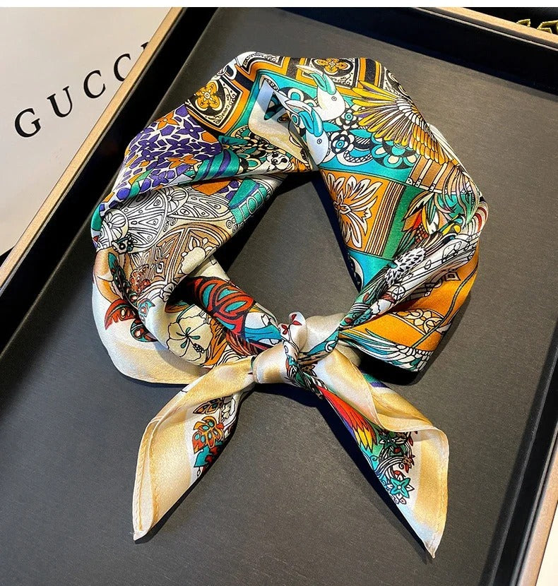 Lenços de Seda - Tamanho 53x53cm Estampas Variadas