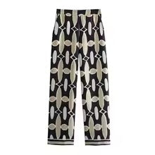 Conjunto Lumière - Estampa Geométrica com Decote em V e Calça Reta