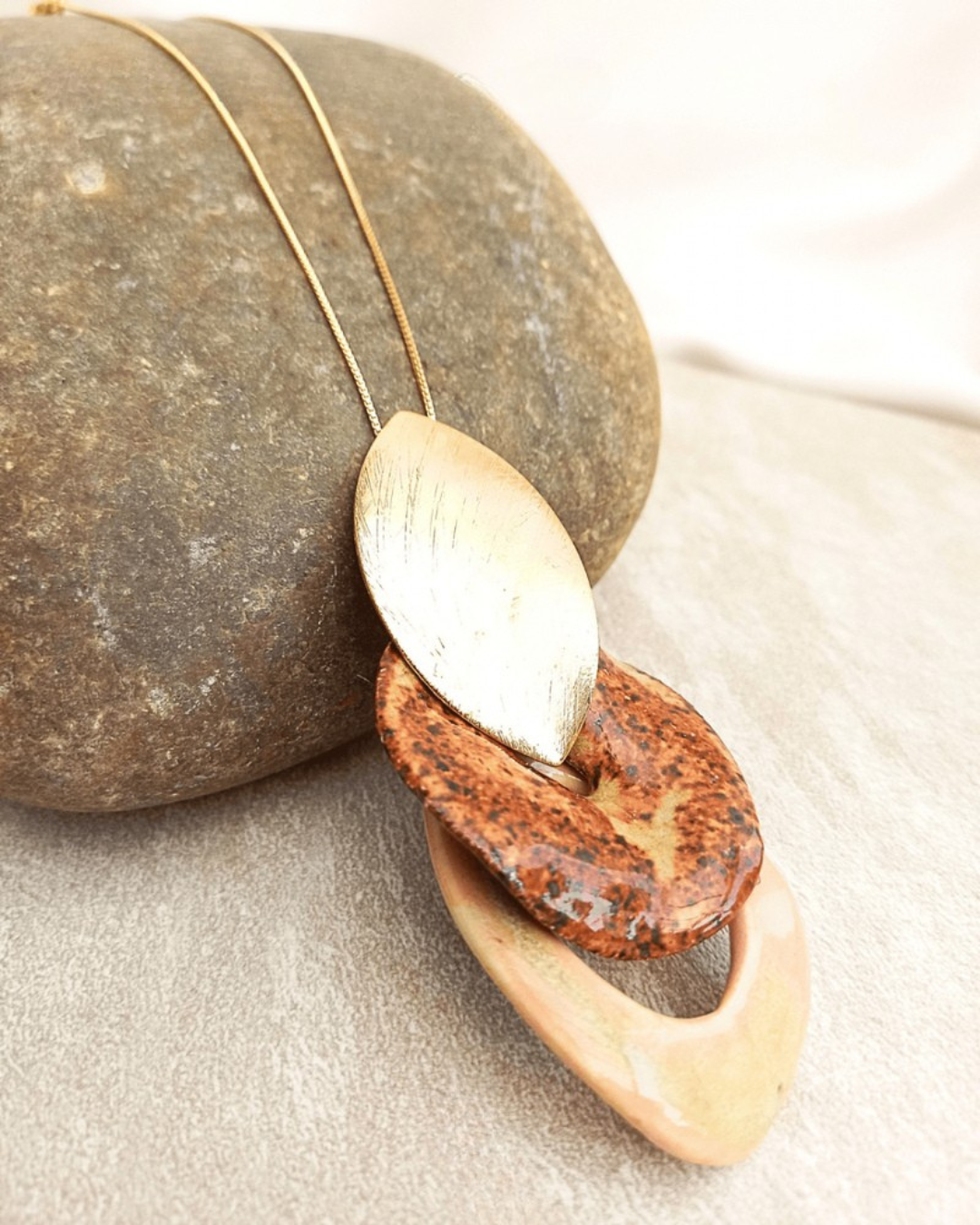 Colar Duplo Terra e Sol - Em Cerâmica Artesanal