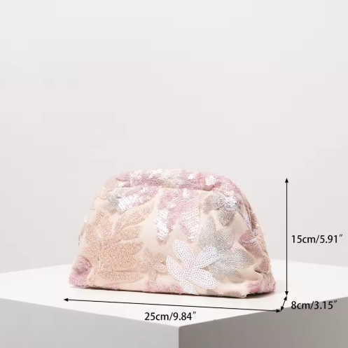 Bolsa Luna – Elegância Artesanal para Momentos únicos.