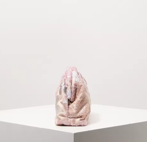 Bolsa Luna – Elegância Artesanal para Momentos únicos.