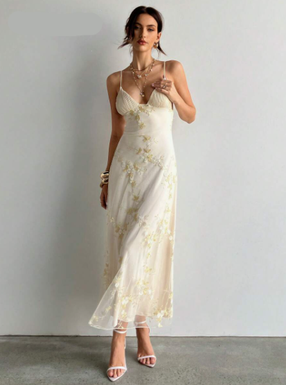 Vestido Longo Elegante - Decote Profundo