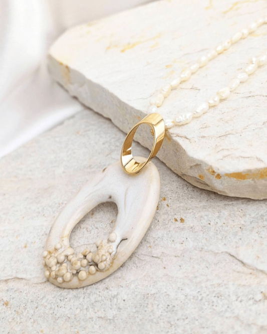 Colar Madrepérola - Em Cerâmica Artesanal