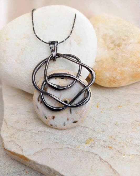 Colar Pedra da Lua - Em Cerâmica Artesanal