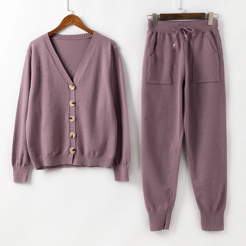 Conjunto de Tricô  Calça e Cardigan Leeads