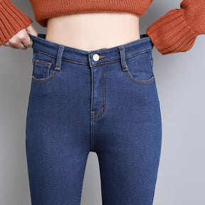 Calça Jeans Peluciada com Elastano
