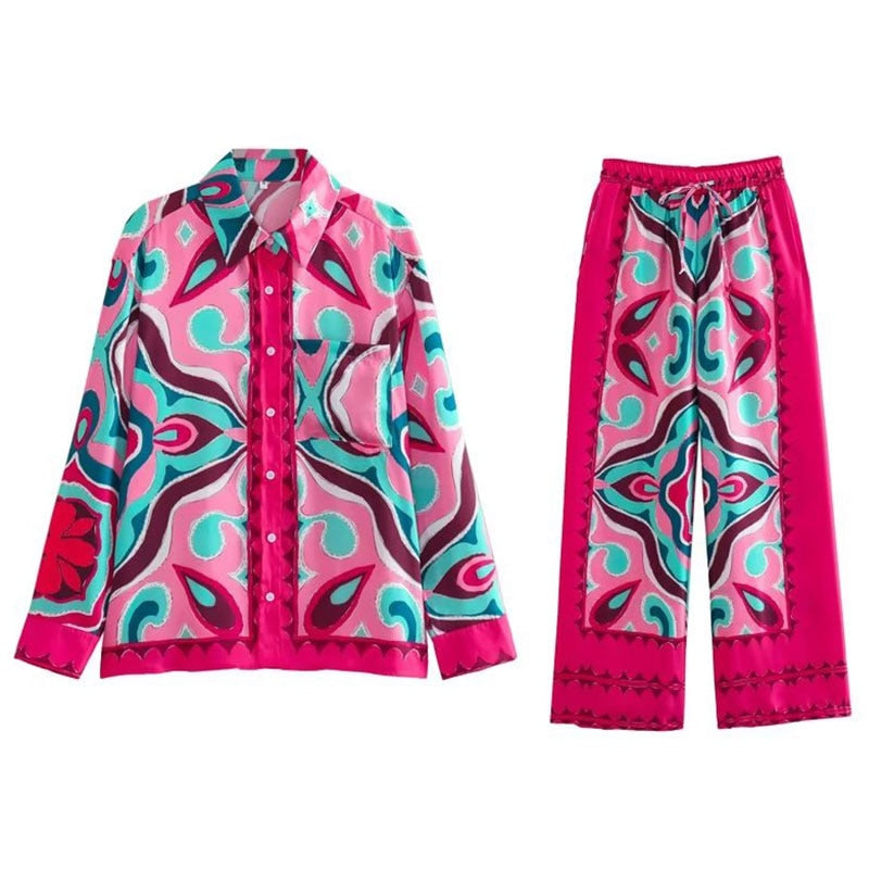 Conjunto Brigitte - Camisa, blusa estilo lenço e calça com elástico