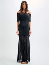 Vestido Montero Ombro a Ombro – Sensualidade e Sofisticação em Cada Detalhe