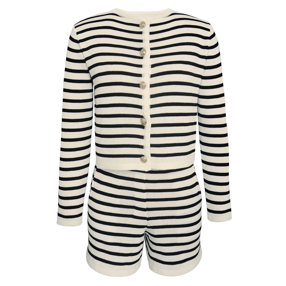 Conjunto Cardigan e Shorts de tricô Atenas