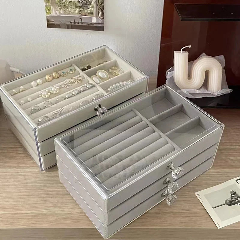 BRINDE Porta-Joias Elegante com Toque Aveludado