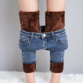 Calça Jeans Peluciada com Elastano