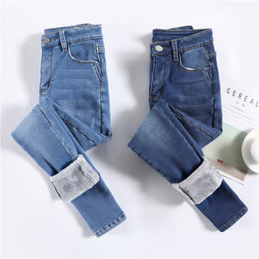 Calça Jeans Peluciada com Elastano