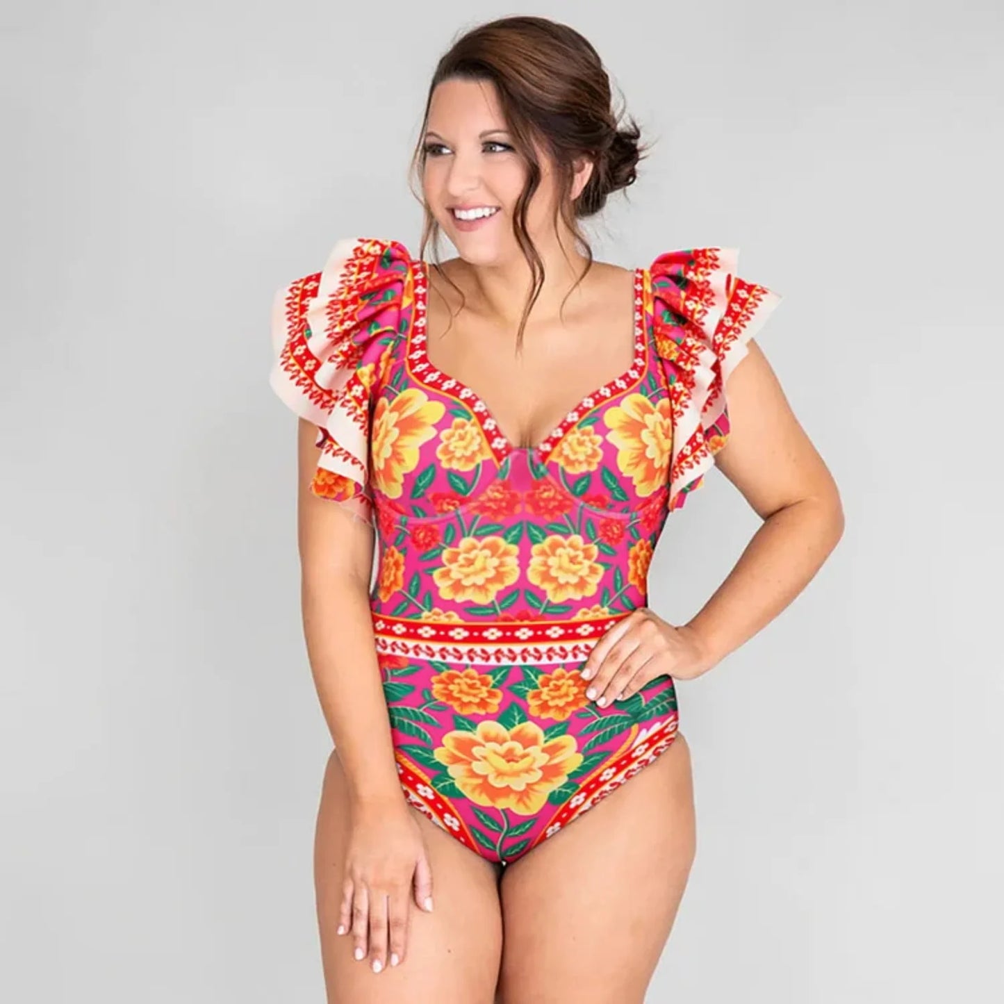 Plus Size - Maiô com pareô Madeleine