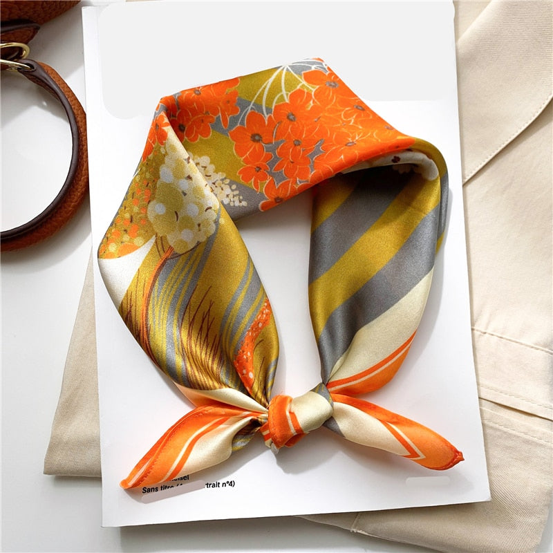 Lenços de Seda - Tamanho 53x53cm Estampas Variadas