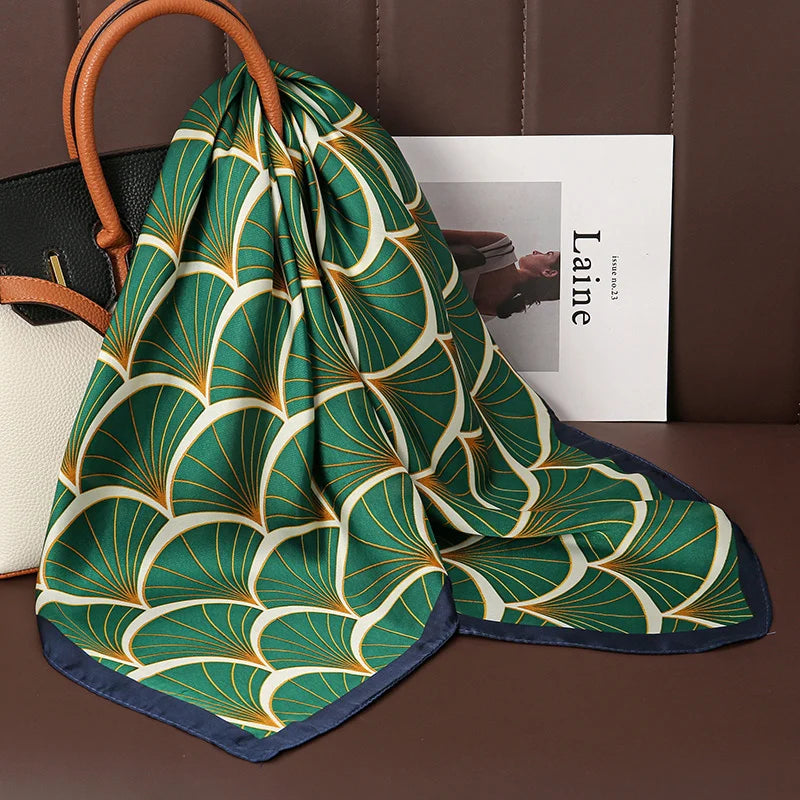 Lenços de Seda - Tamanho 70x70cm Estampas Variadas