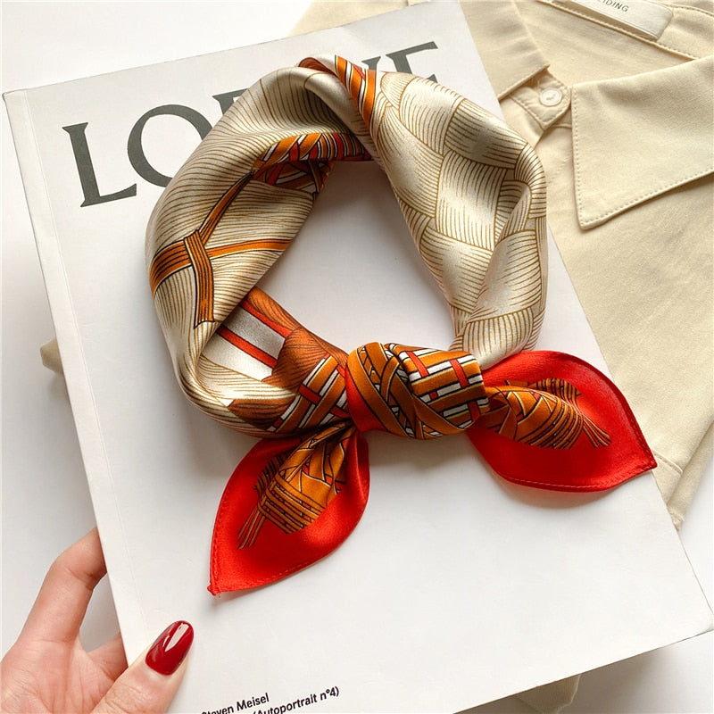 Lenços de Seda - Tamanho 53x53cm Estampas Variadas