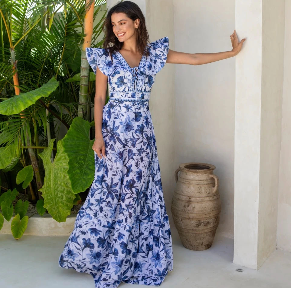 Conjunto de Maiôs e Saia/Pareô “Água Marinha” com Estampa Floral Azul e Branca