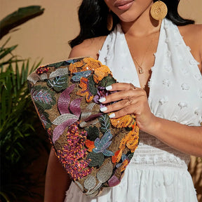 Bolsa Feminina de Mão Clutch Bordada Sem Alça