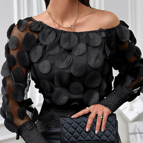 Camisa Preta Merlô - Manga Transparente em Chiffon e Flores Tridimensionais