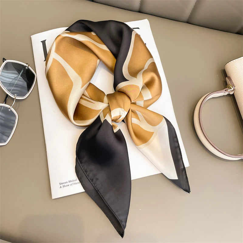 BRINDE Lenços de Seda - Tamanho 60x80cm Estampas Variadas