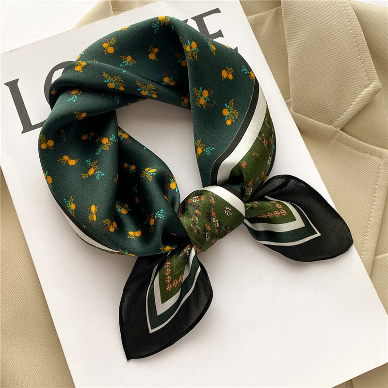 Lenços de Seda - Tamanho 53x53cm Estampas Variadas