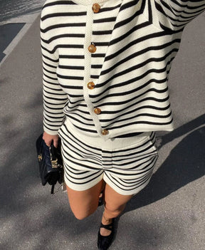 Conjunto Cardigan e Shorts de tricô Atenas