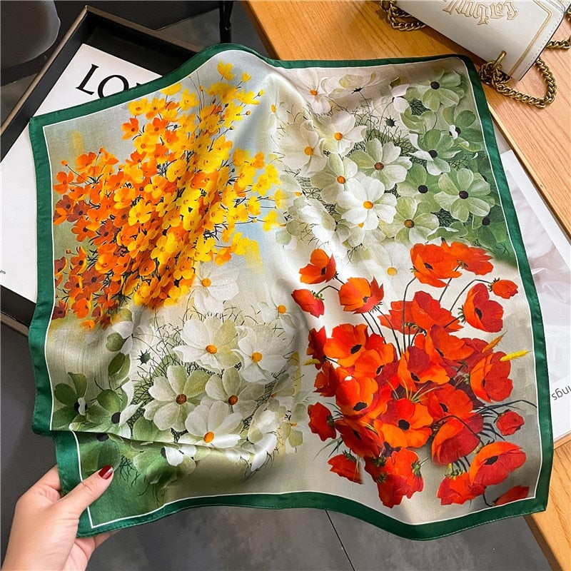 Lenços de Seda - Tamanho 53x53cm Estampas Variadas