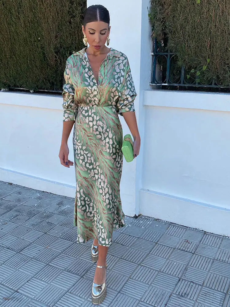 Conjunto Camisa e Saia de Cetim Zurich