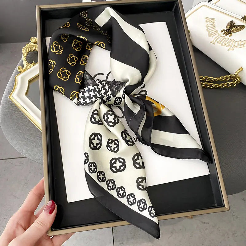 Lenços de Seda - Tamanho 70x70cm Estampas Variadas