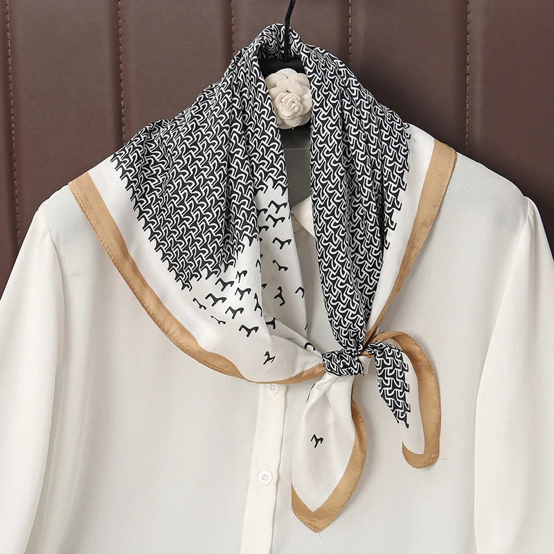 Lenços de Seda - Tamanho 70x70cm Estampas Variadas