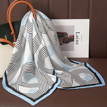 Lenços de Seda - Tamanho 70x70cm Estampas Variadas