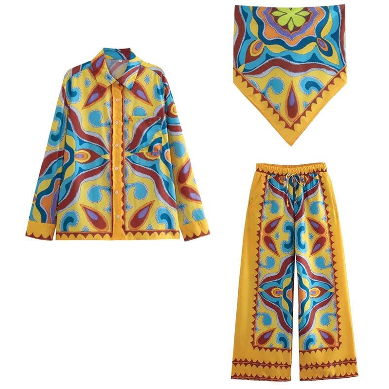 Conjunto Brigitte - Camisa, blusa estilo lenço e calça com elástico