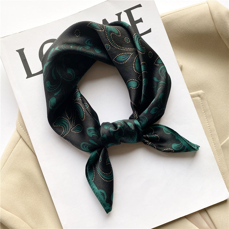 Lenços de Seda - Tamanho 53x53cm Estampas Variadas